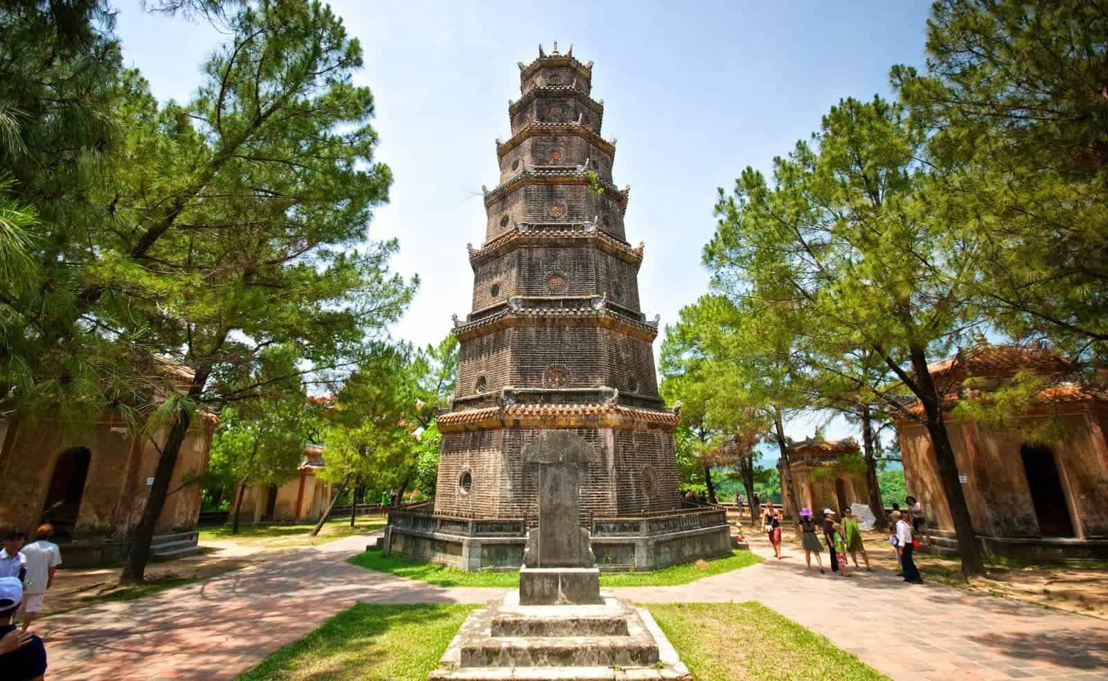 Thien Mu Pagoda - Hue city group tour
